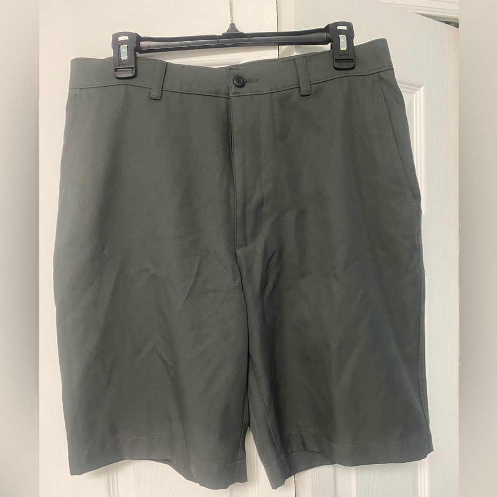 Grey PGA Tour golf pants size 32